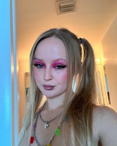 Natalia Queen Age, Bio, Career, Family Net Wort 2024